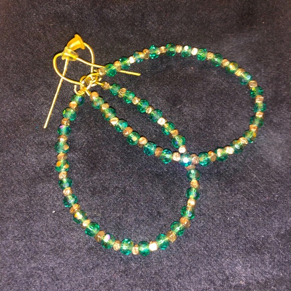 Beaded tear drop earrings - Picture 1 of 2